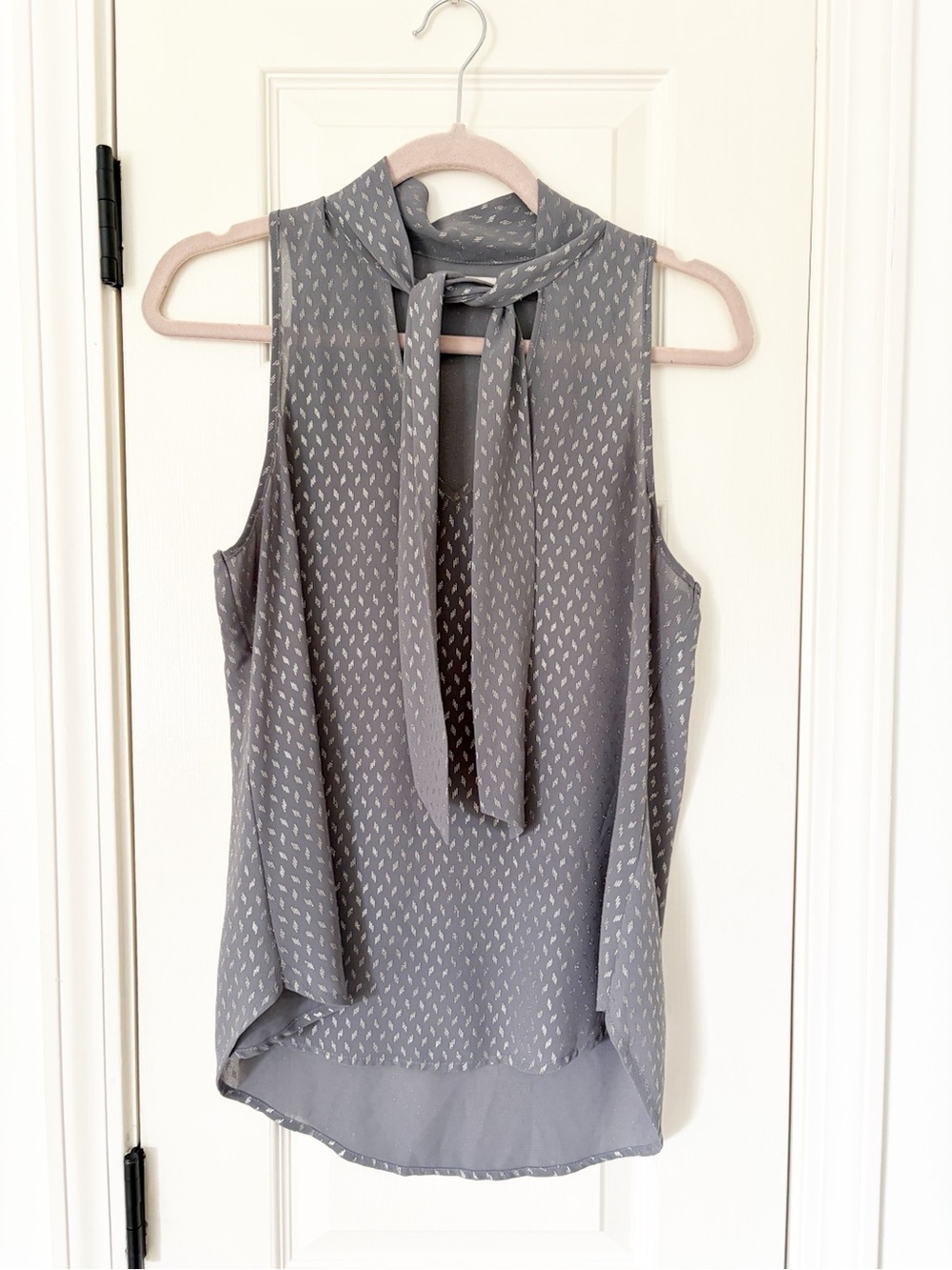 M • Socialite Gray Sleeveless Tie-Neck blouse